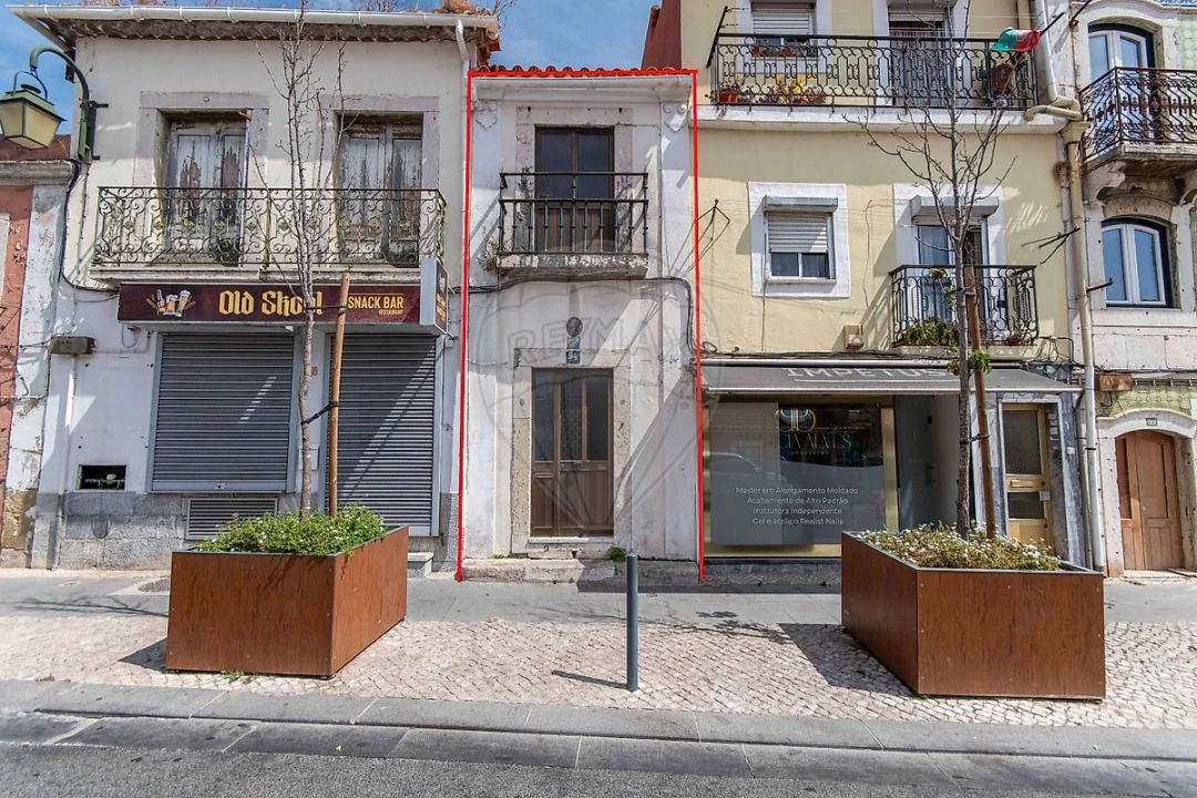 Prédio para Venda em Odivelas Foto 1