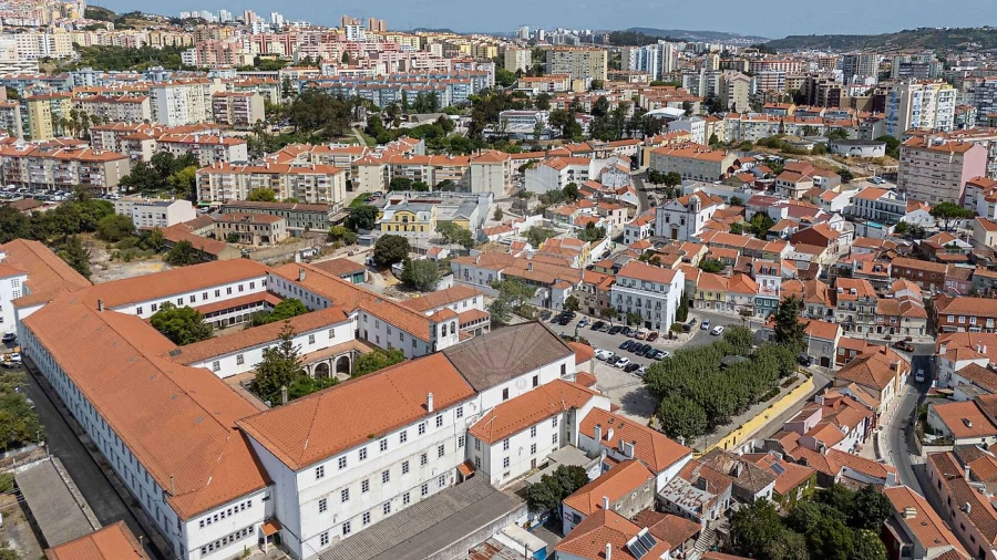Prédio para Venda em Odivelas Foto 35