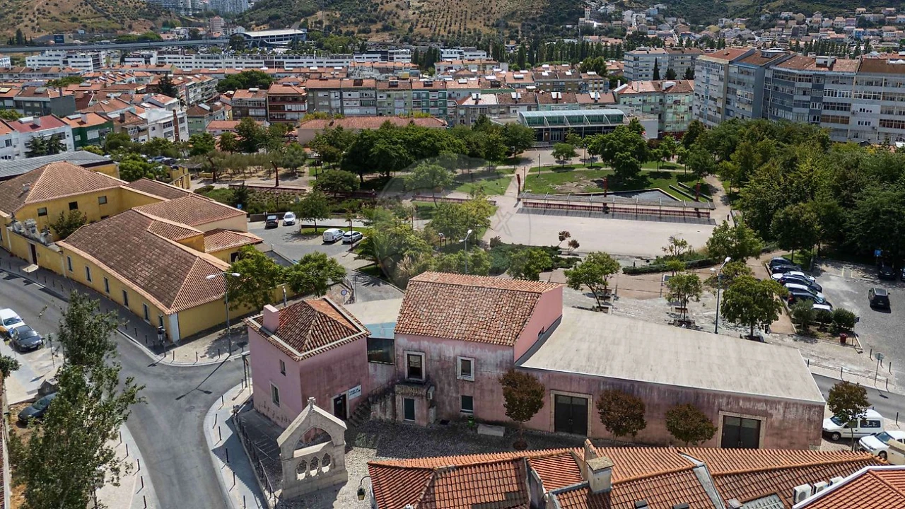 Prédio para Venda em Odivelas Foto 18