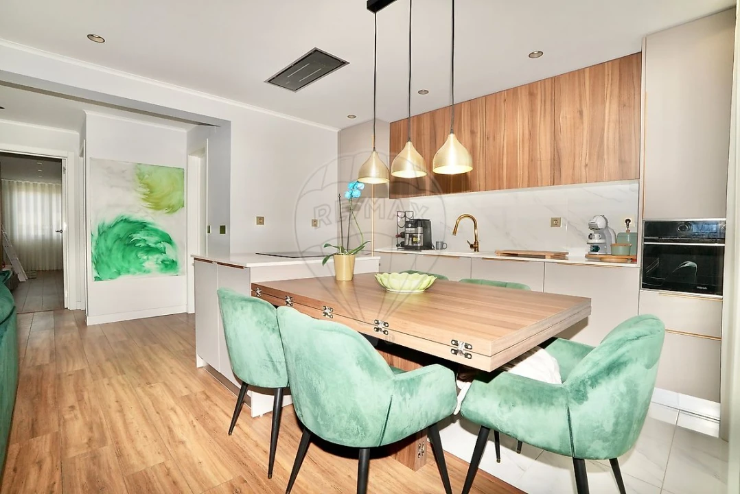 Apartamento T2 para Venda em Alhandra, São João dos Montes e Calhandriz Foto 1