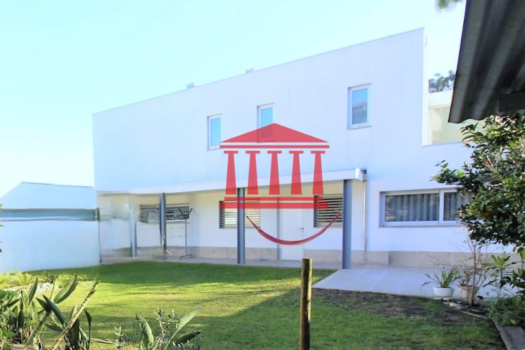 Moradia T4 para Venda em Carvalhal Foto 9