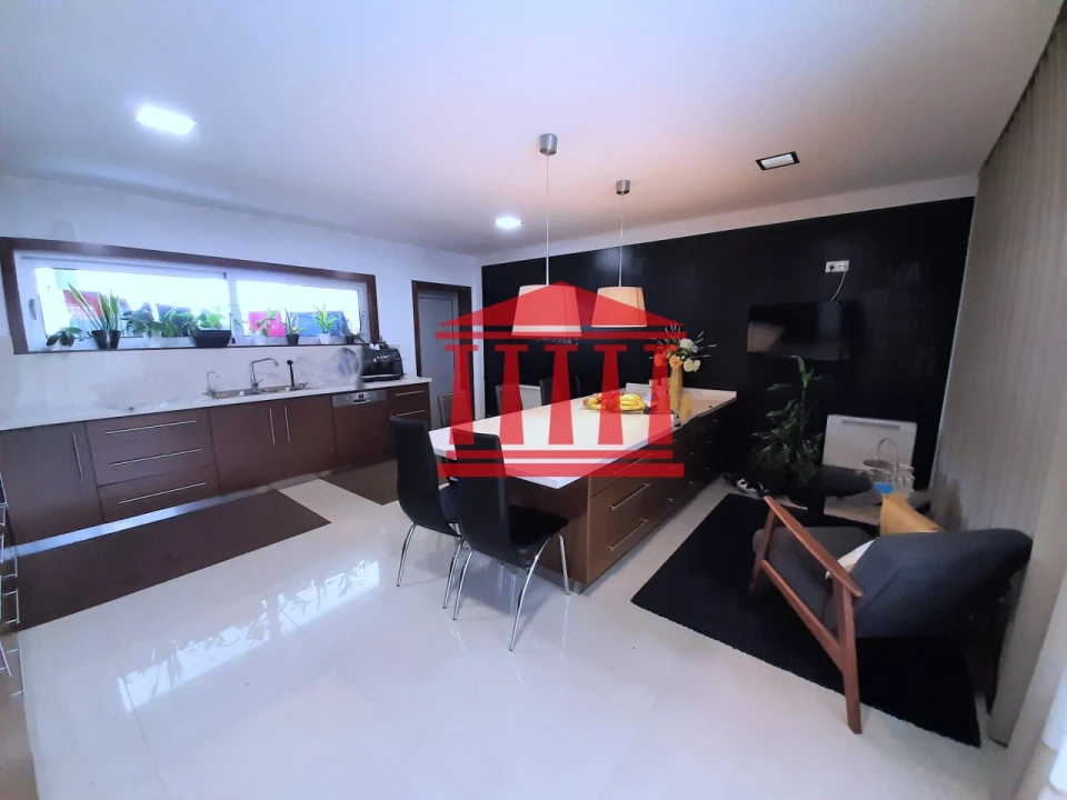 Moradia T4 para Venda em Carvalhal Foto 17