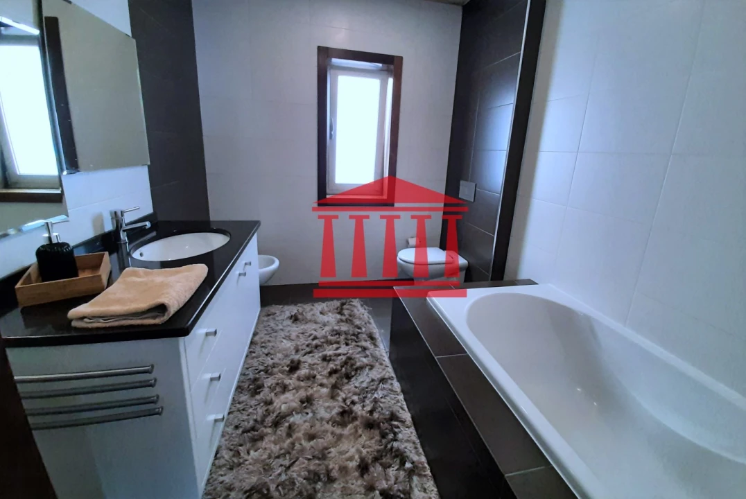 Moradia T4 para Venda em Carvalhal Foto 29