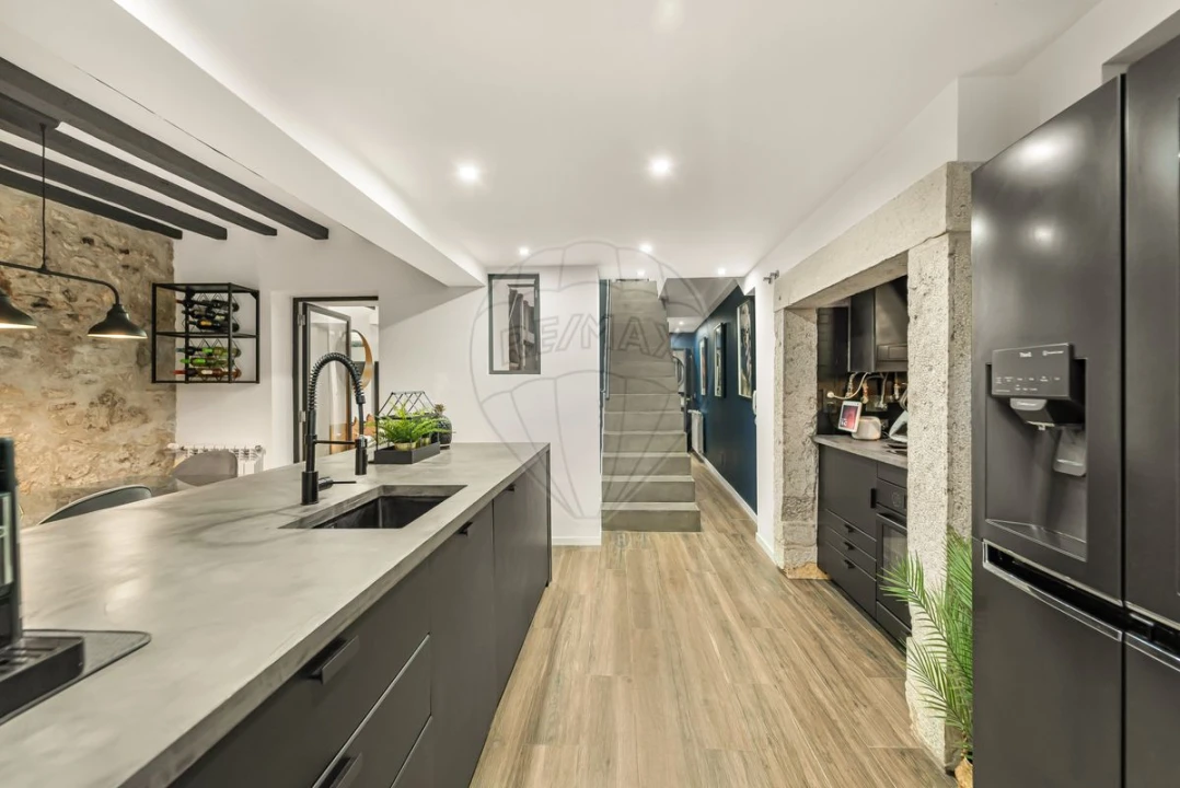 Apartamento T3 para Venda em Santo António Foto 16