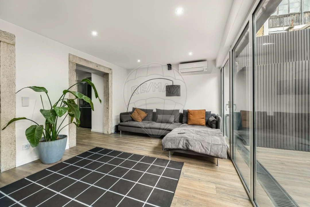 Apartamento T3 para Venda em Santo António Foto 5