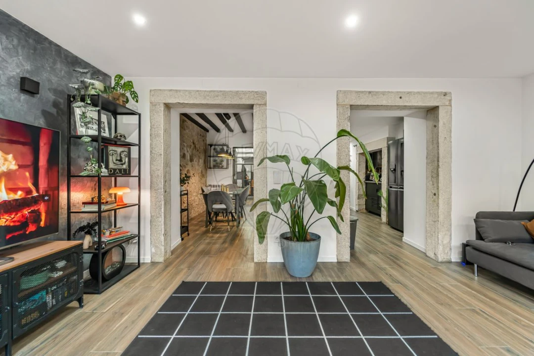 Apartamento T3 para Venda em Santo António Foto 6