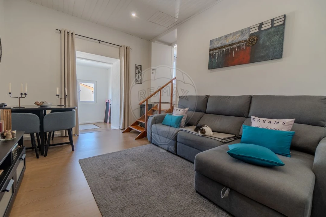 Moradia T2 para Venda em Dois Portos e Runa Foto 10