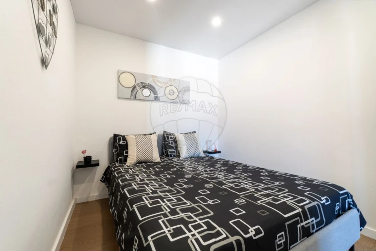 Moradia T2 para Venda em Dois Portos e Runa Foto 20