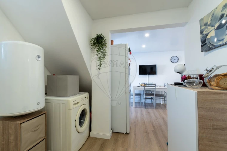 Moradia T2 para Venda em Dois Portos e Runa Foto 8