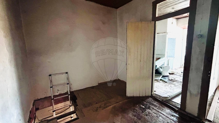 Prédio para Venda em Vila Franca de Xira Foto 6