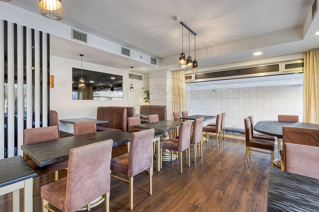 Negócio para Arrendamento em Cidade da Maia Foto 8