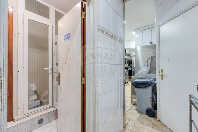 Negócio para Arrendamento em Cidade da Maia Foto 3