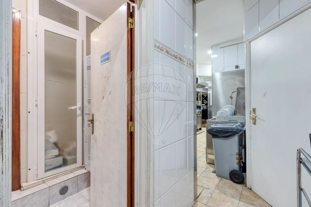 Negócio para Arrendamento em Cidade da Maia Foto 3