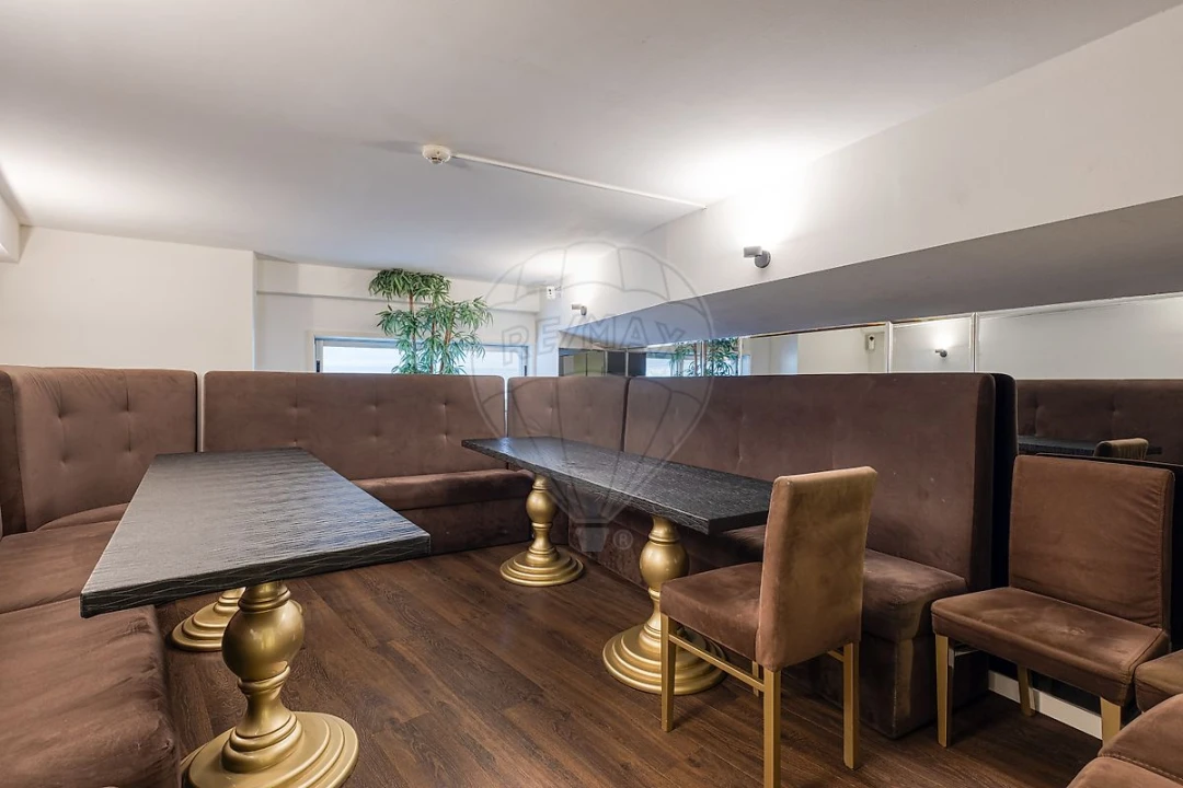 Negócio para Arrendamento em Cidade da Maia Foto 11