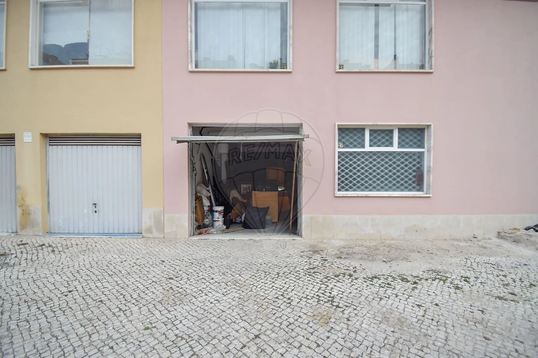 Loja para Venda em Rio de Mouro Foto 7