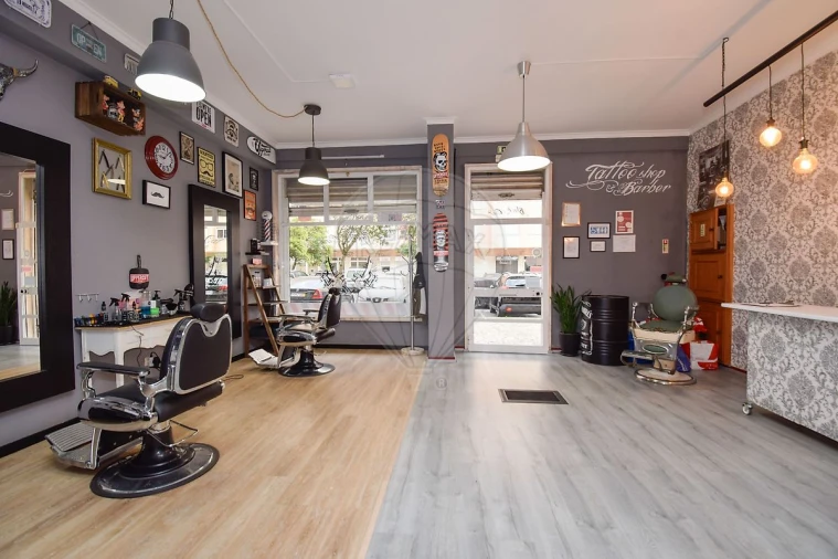 Loja para Venda em Rio de Mouro Foto 9