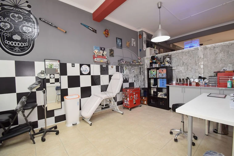 Loja para Venda em Rio de Mouro Foto 8