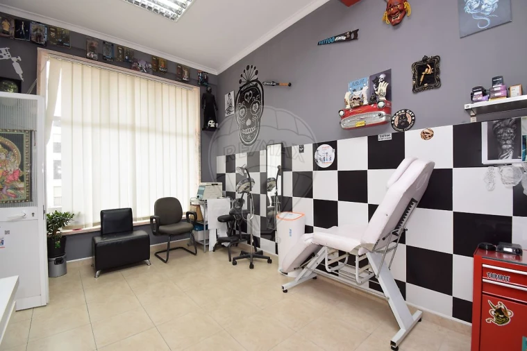 Loja para Venda em Rio de Mouro Foto 2