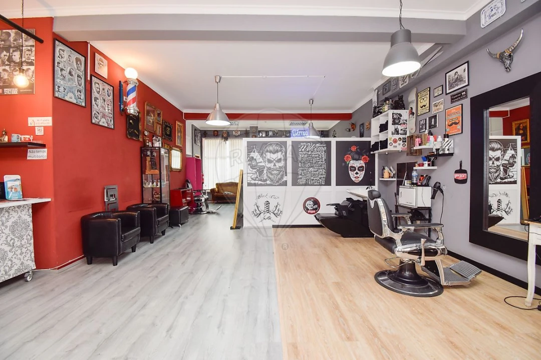 Loja para Venda em Rio de Mouro Foto 13