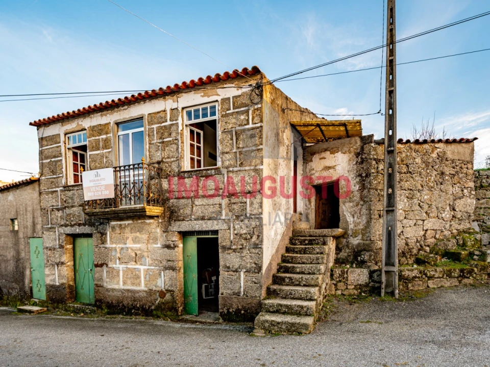 Moradia T3 para Venda em São Pedro e Santa Maria e Vila Boa do Mondego Foto 1