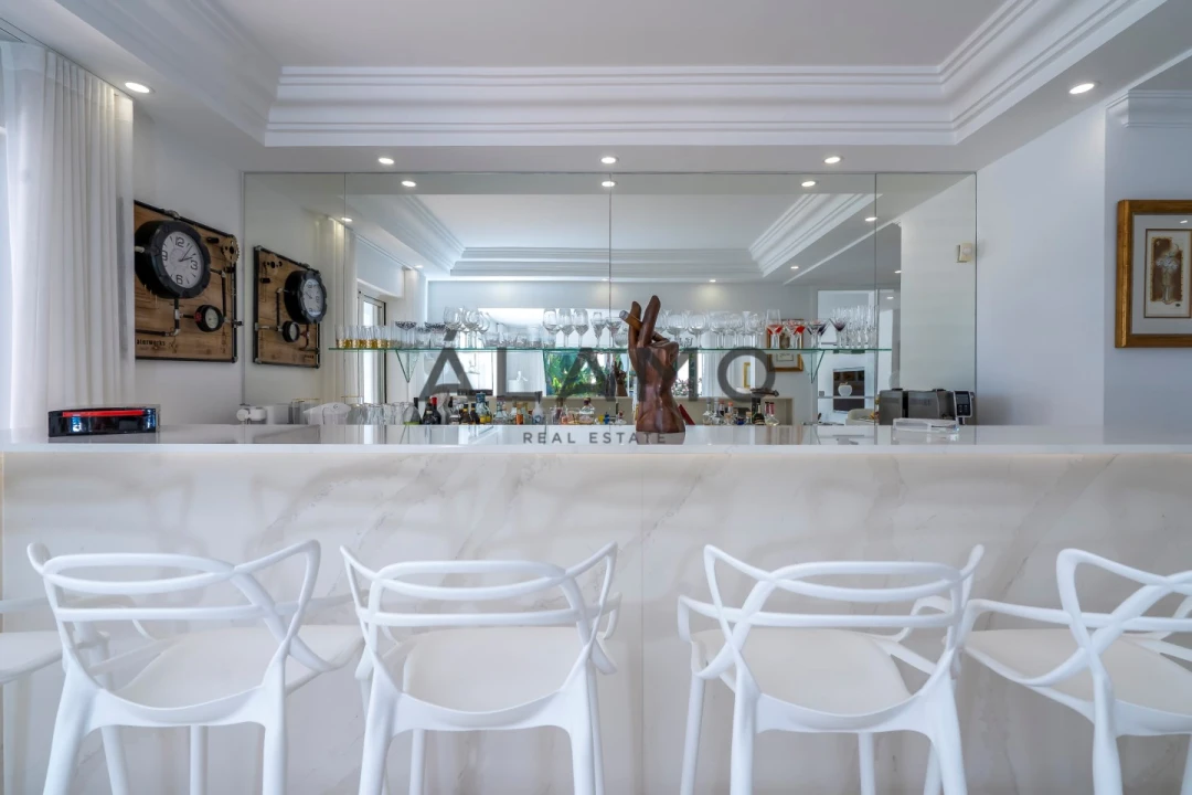 Moradia T4 para Venda em Almancil Foto 3