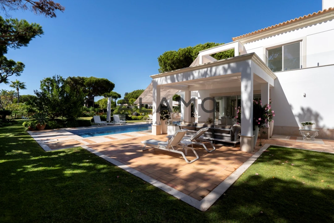 Moradia T4 para Venda em Almancil Foto 28