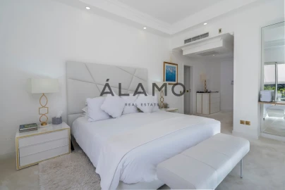 Moradia T4 para Venda em Almancil