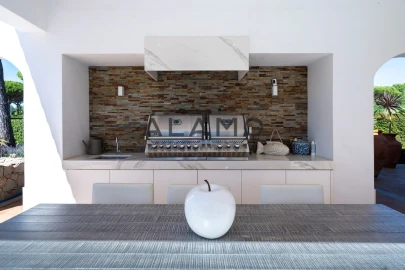 Moradia T4 para Venda em Almancil