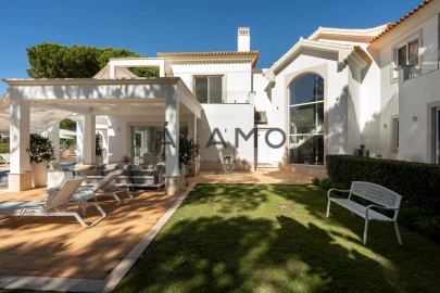 Moradia T4 para Venda em Almancil