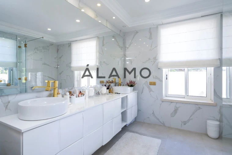 Moradia T4 para Venda em Almancil Foto 19