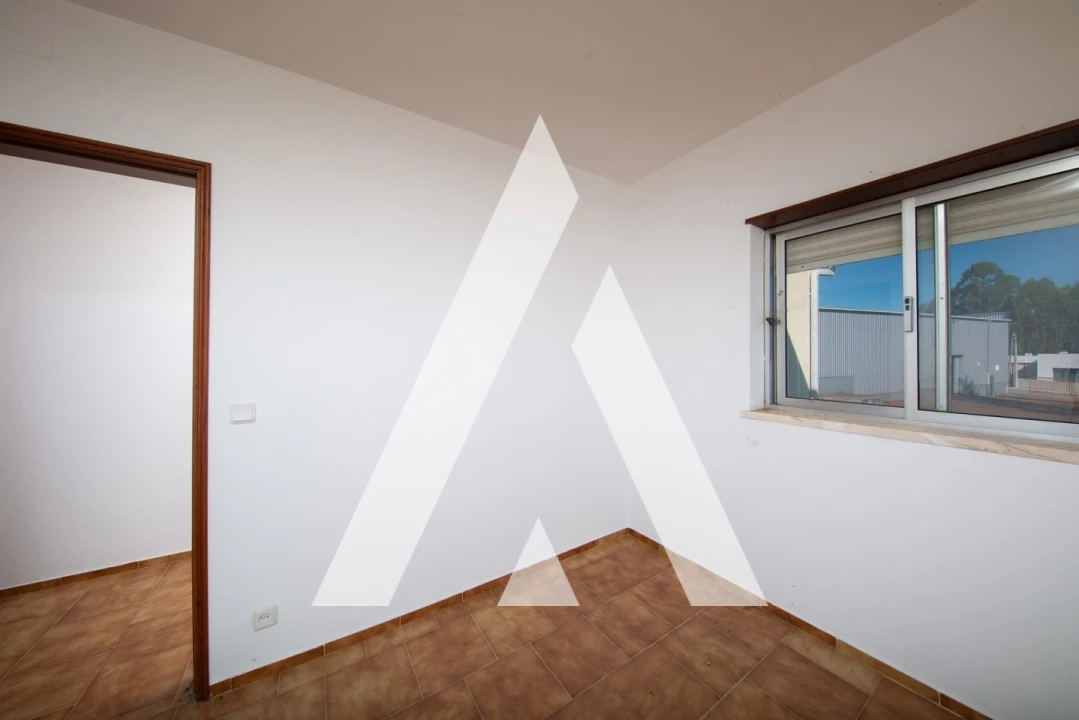 Armazém para Venda em Leiria, Pousos, Barreira e Cortes Foto 10