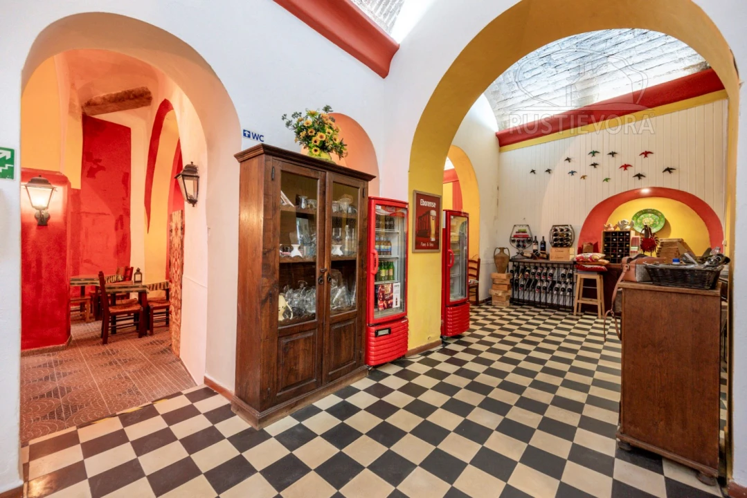 Negócio para Venda em Évora (São Mamede, Sé, São Pedro e Santo Antão) Foto 1