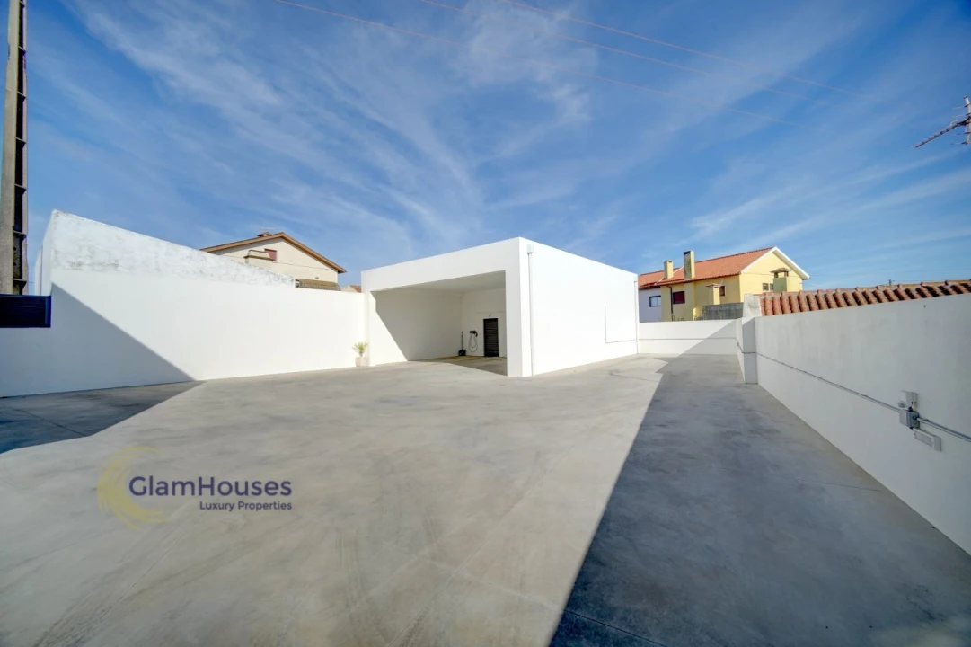 Moradia T4 para Arrendamento em Encarnação Foto 54