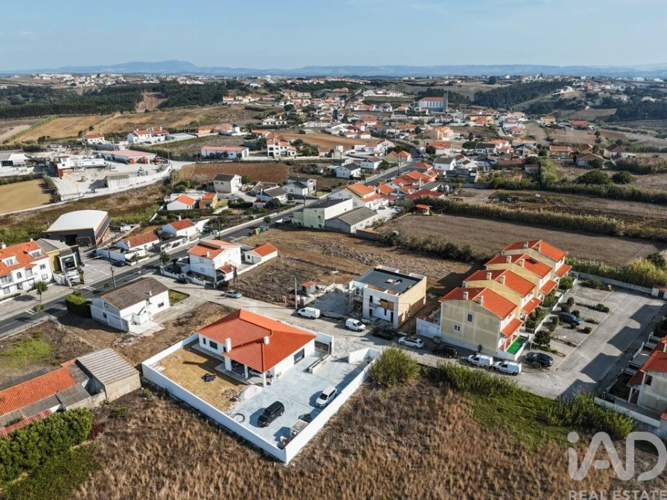 Moradia T3 para Venda em Santa Barbara Foto 21