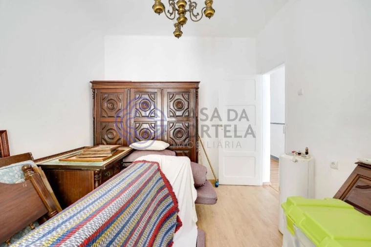 Moradia T6 para Venda em Couço Foto 32