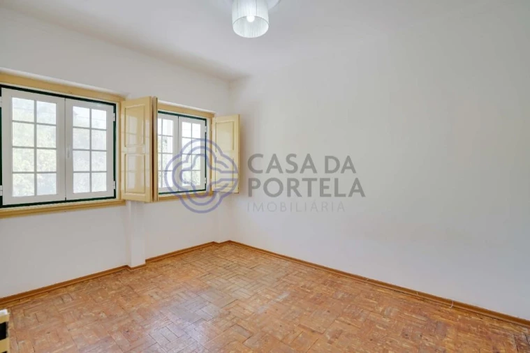 Moradia T6 para Venda em Couço Foto 14