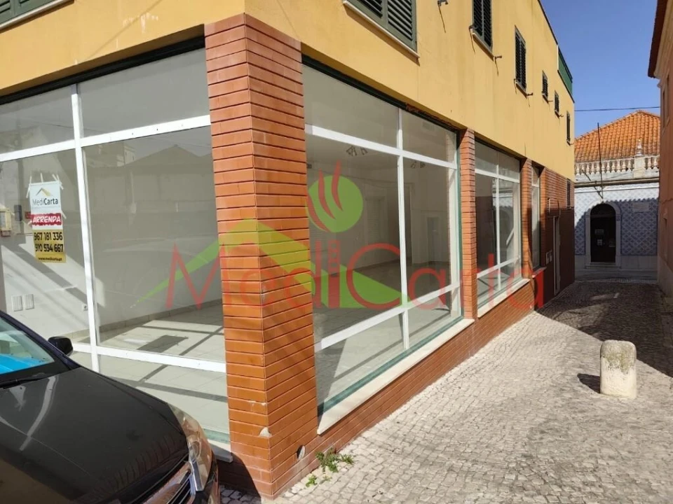 Loja para Arrendamento em Cartaxo e Vale da Pinta Foto 1