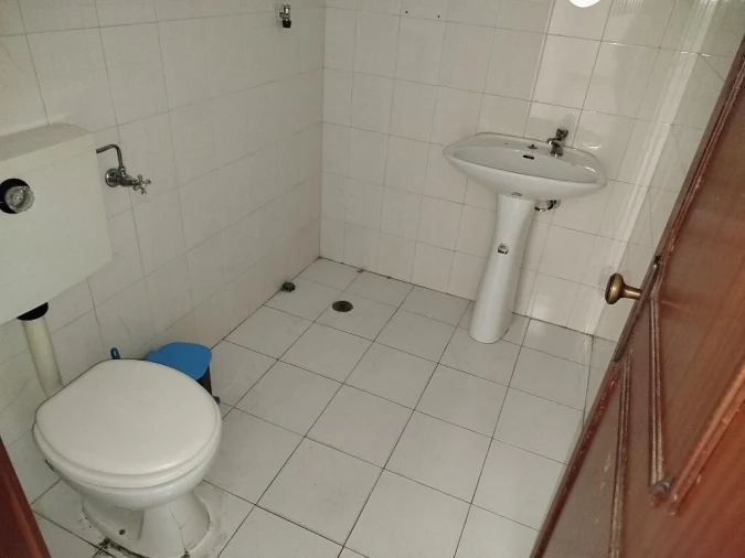 Loja para Arrendamento em Algueirão-Mem Martins Foto 9