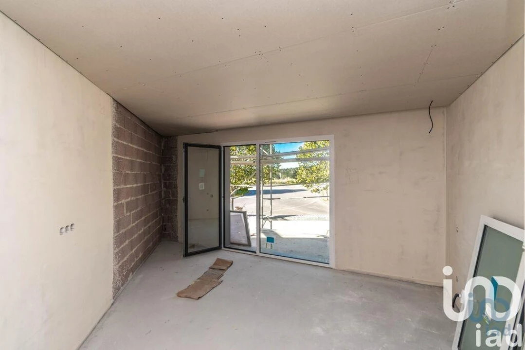 Apartamento T2 para Venda em Parceiros e Azoia Foto 11