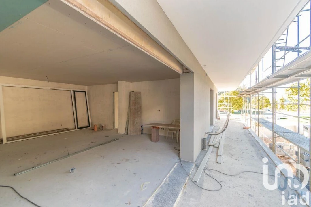 Apartamento T2 para Venda em Parceiros e Azoia Foto 13