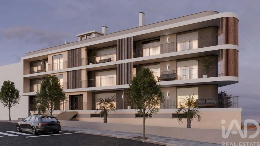 Apartamento T2 para Venda em Parceiros e Azoia Foto 15