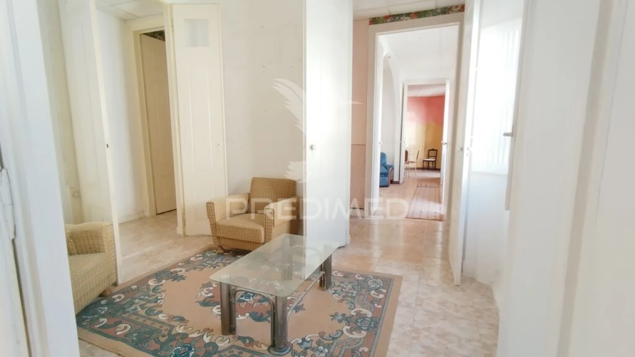 Apartamento T3 para Venda em Olhão Foto 12
