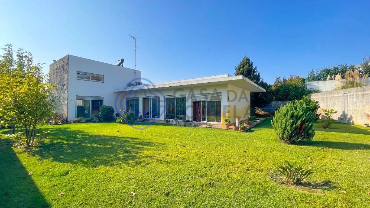 Moradia T6 para Venda em Cidade da Maia Foto 1