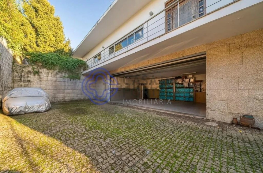 Moradia T6 para Venda em Cidade da Maia Foto 40