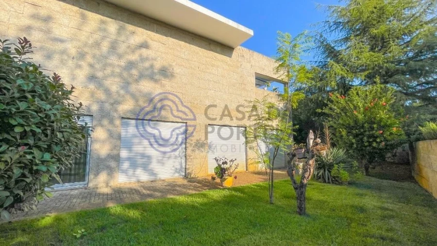 Moradia T5 para Venda em Cidade da Maia Foto 2