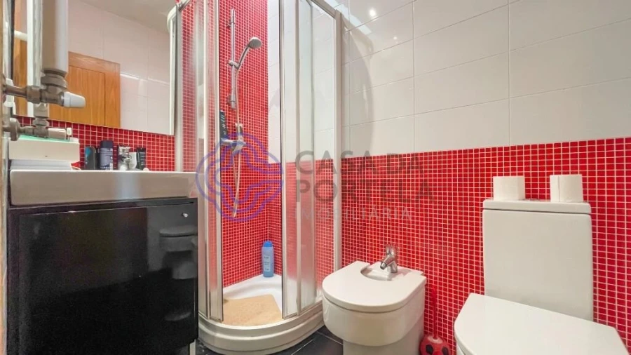 Moradia T5 para Venda em Cidade da Maia Foto 32