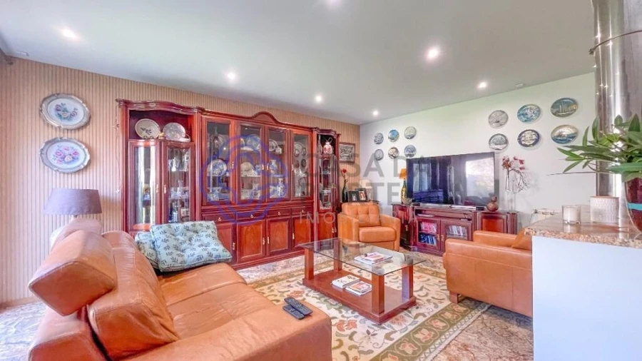 Moradia T5 para Venda em Cidade da Maia Foto 13