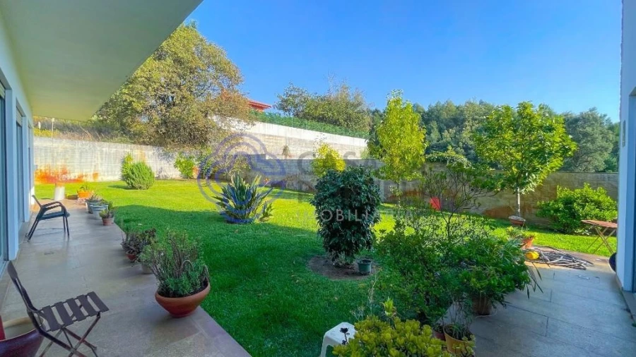 Moradia T5 para Venda em Cidade da Maia Foto 4