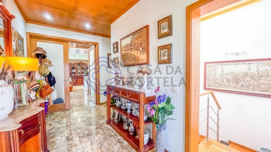 Moradia T5 para Venda em Cidade da Maia Foto 9