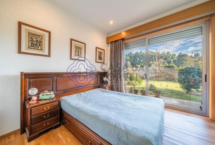 Moradia T6 para Venda em Cidade da Maia Foto 56